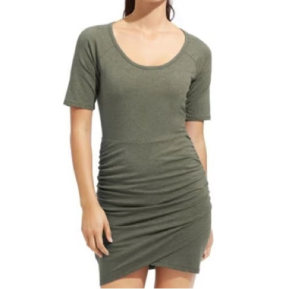 athleta seeker tee dress size medium